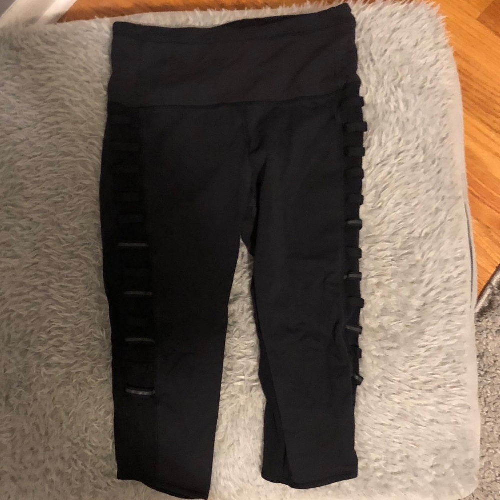 LULULEMON Wunder Under Cropped Leggings
